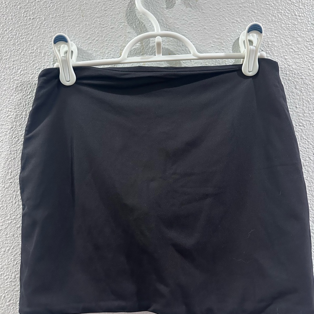 Aritzia Contour Enrich Skirt - Picture 3 of 5